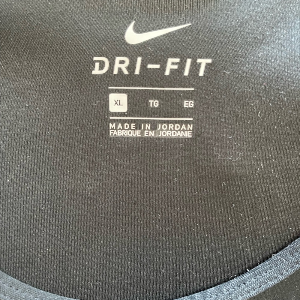 Nike Tank Top - Picture 3 of 3